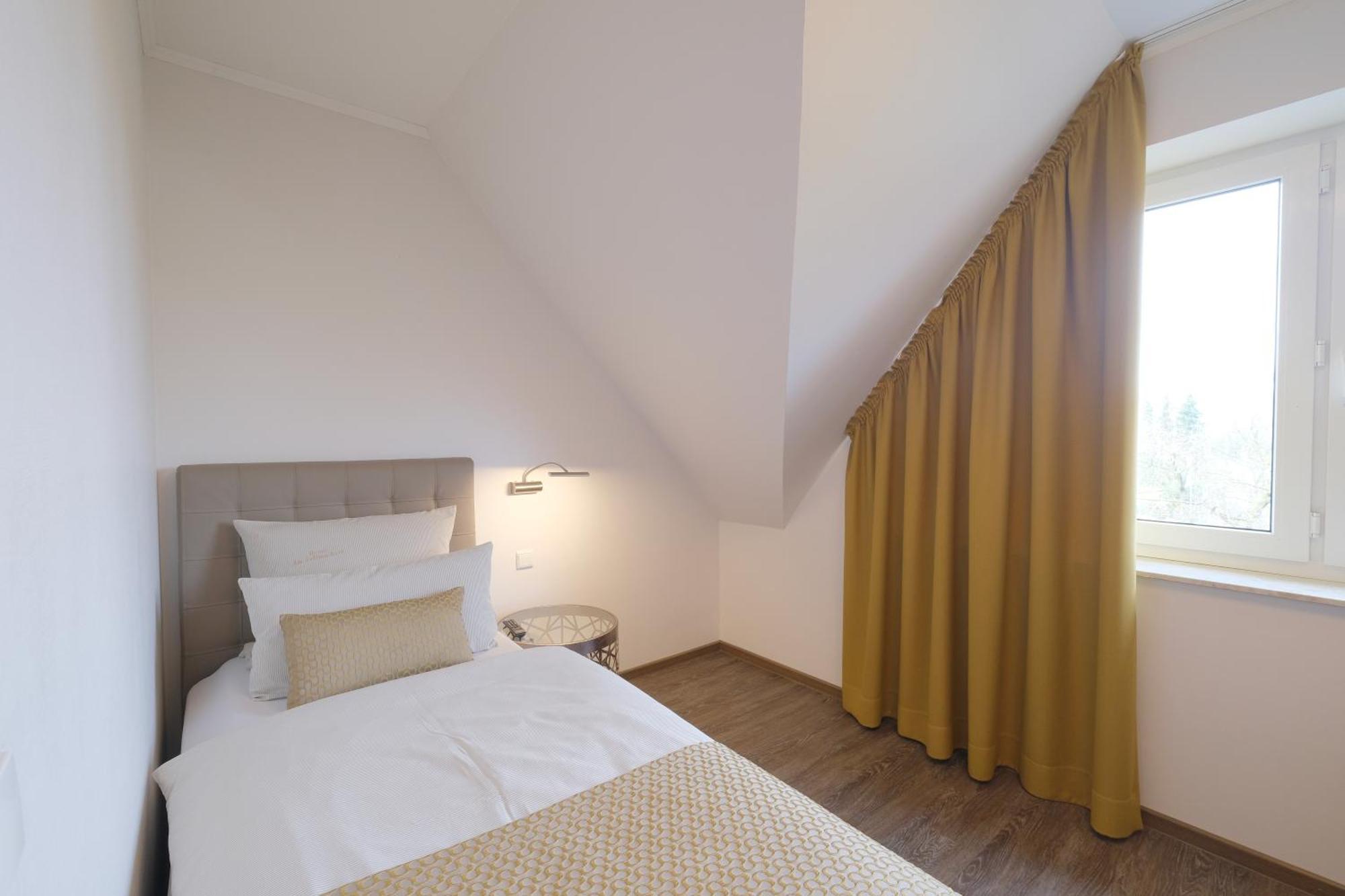 Hotel Am Feldmarksee Sassenberg Room photo