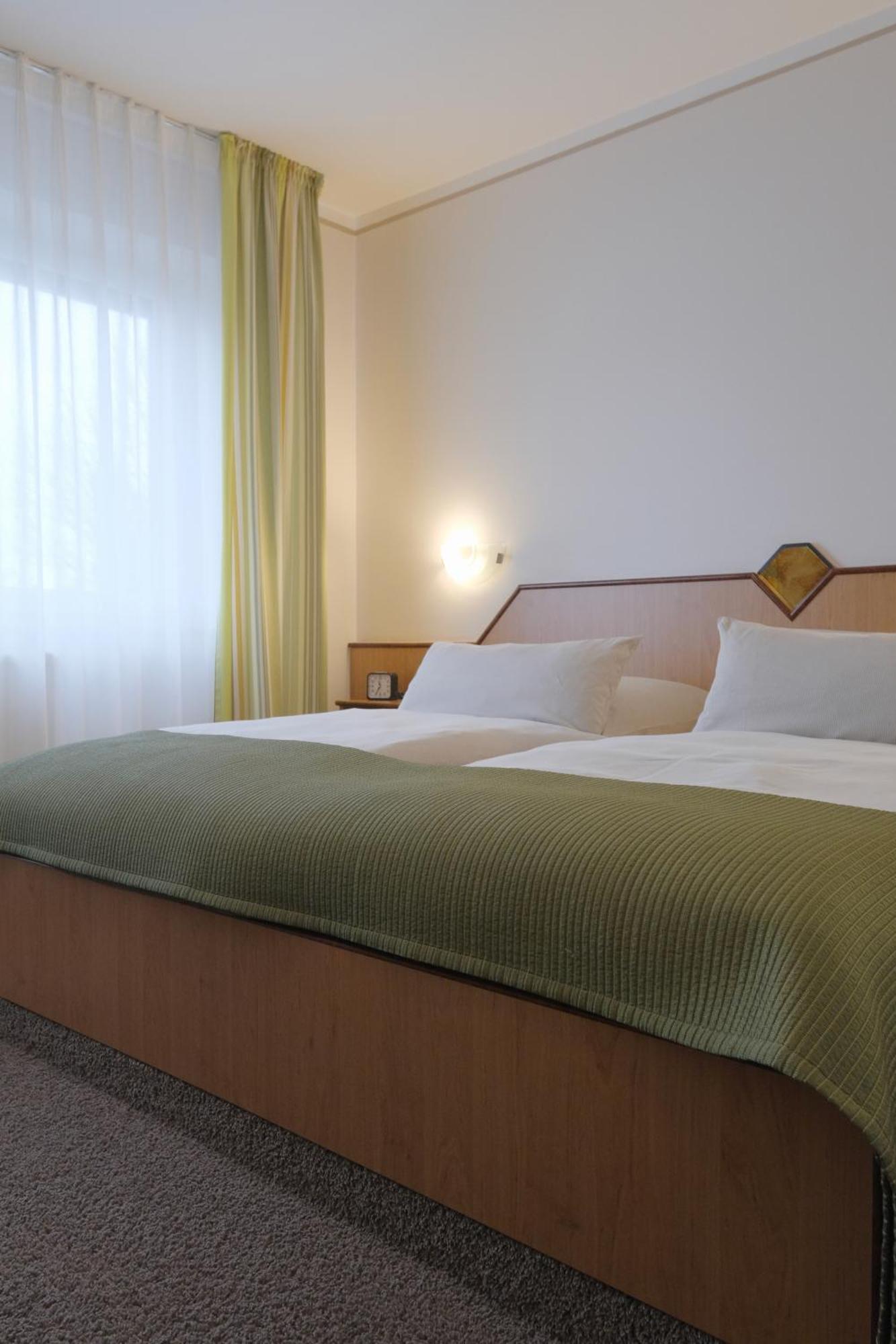 Hotel Am Feldmarksee Sassenberg Exterior photo