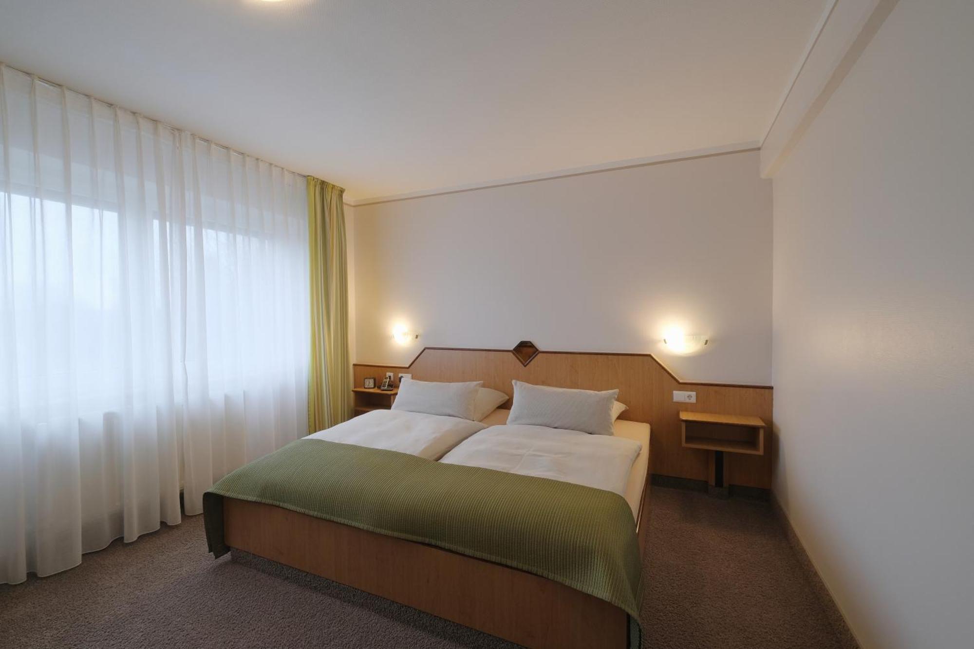 Hotel Am Feldmarksee Sassenberg Exterior photo